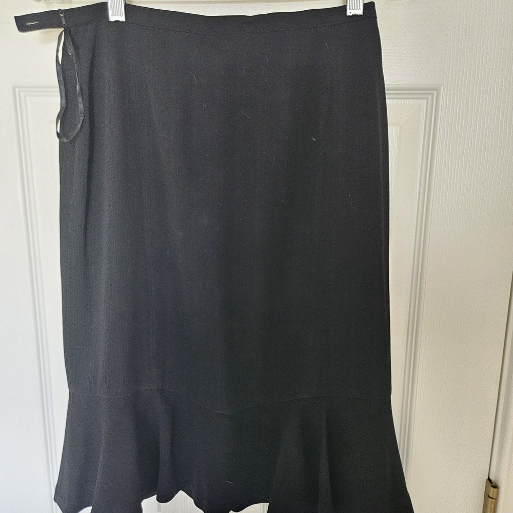 Jones New York Black Skirt